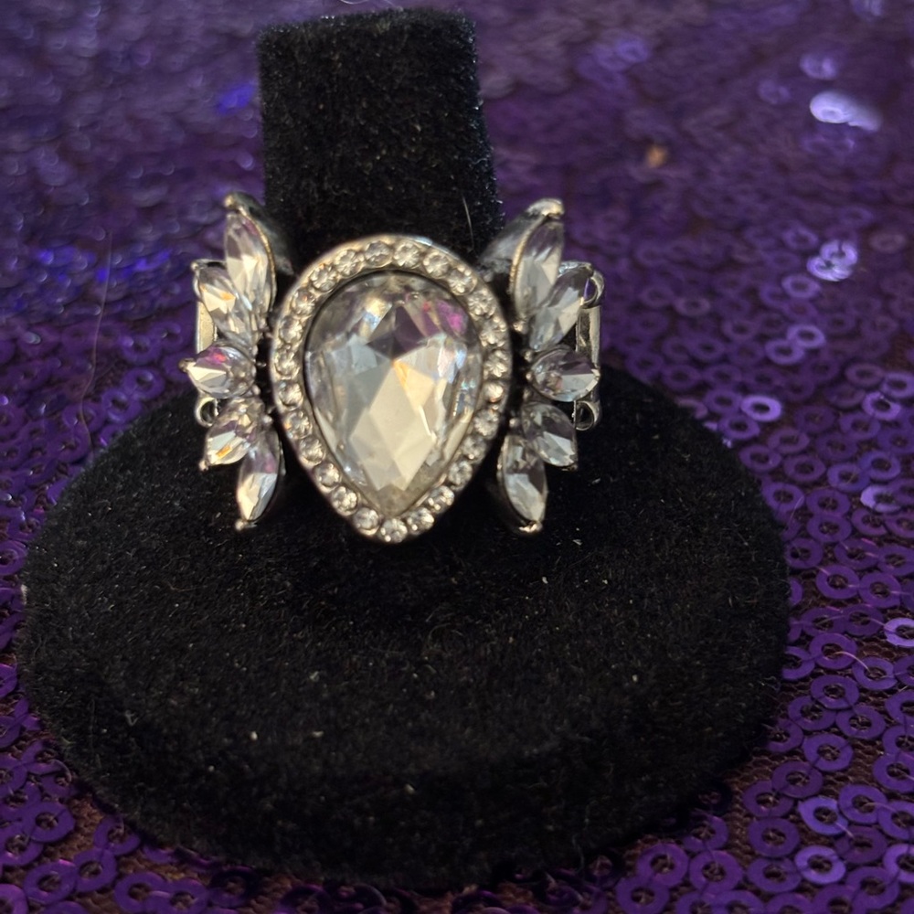 Crystal Teardrop Statement Ring - Clear Crystal Accent
